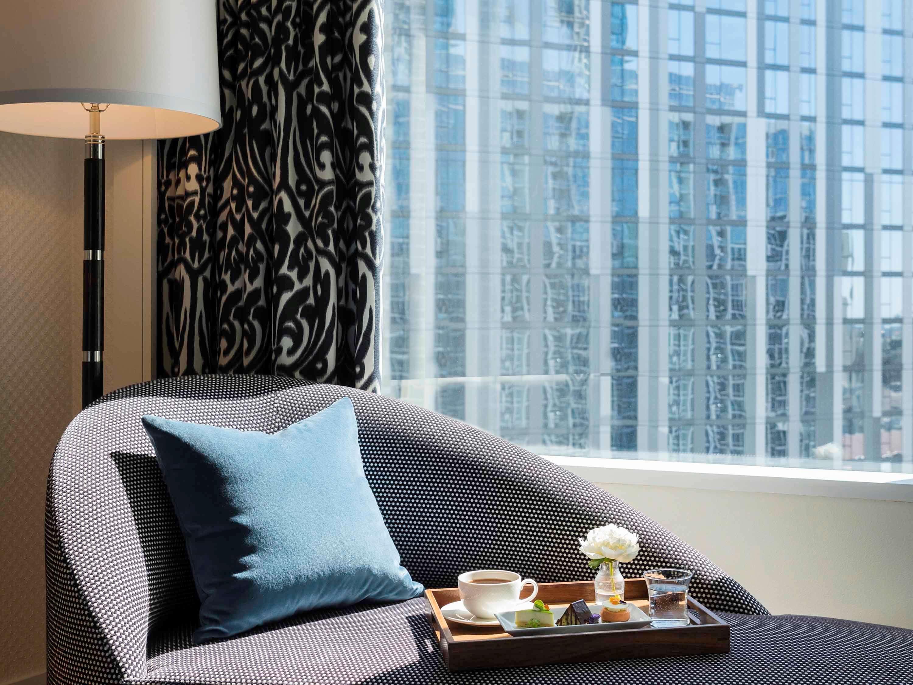 Sofitel Chicago Magnificent Mile Ξενοδοχείο Εξωτερικό φωτογραφία A room at the hotel