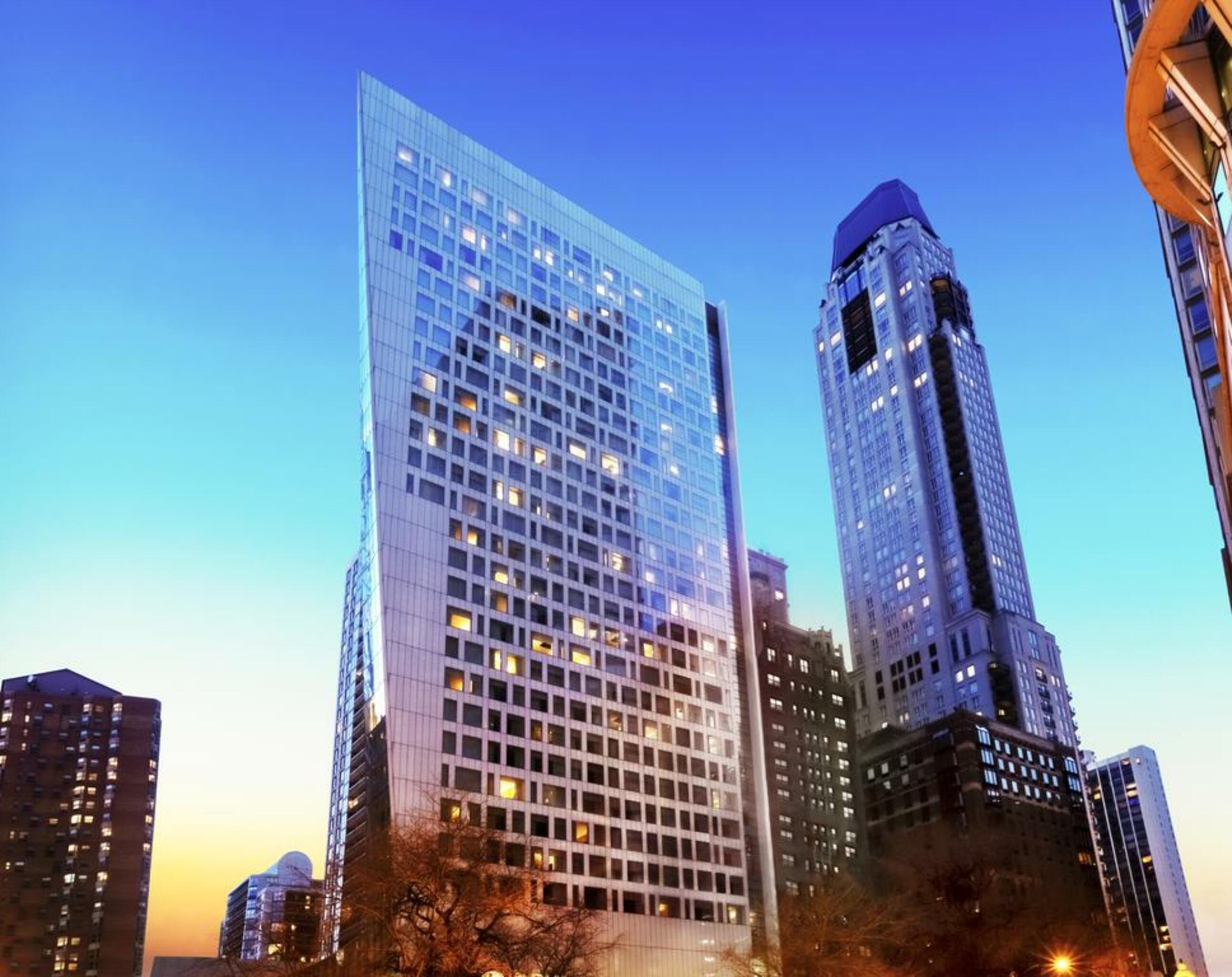 Sofitel Chicago Magnificent Mile Ξενοδοχείο Εξωτερικό φωτογραφία The Standard East Village