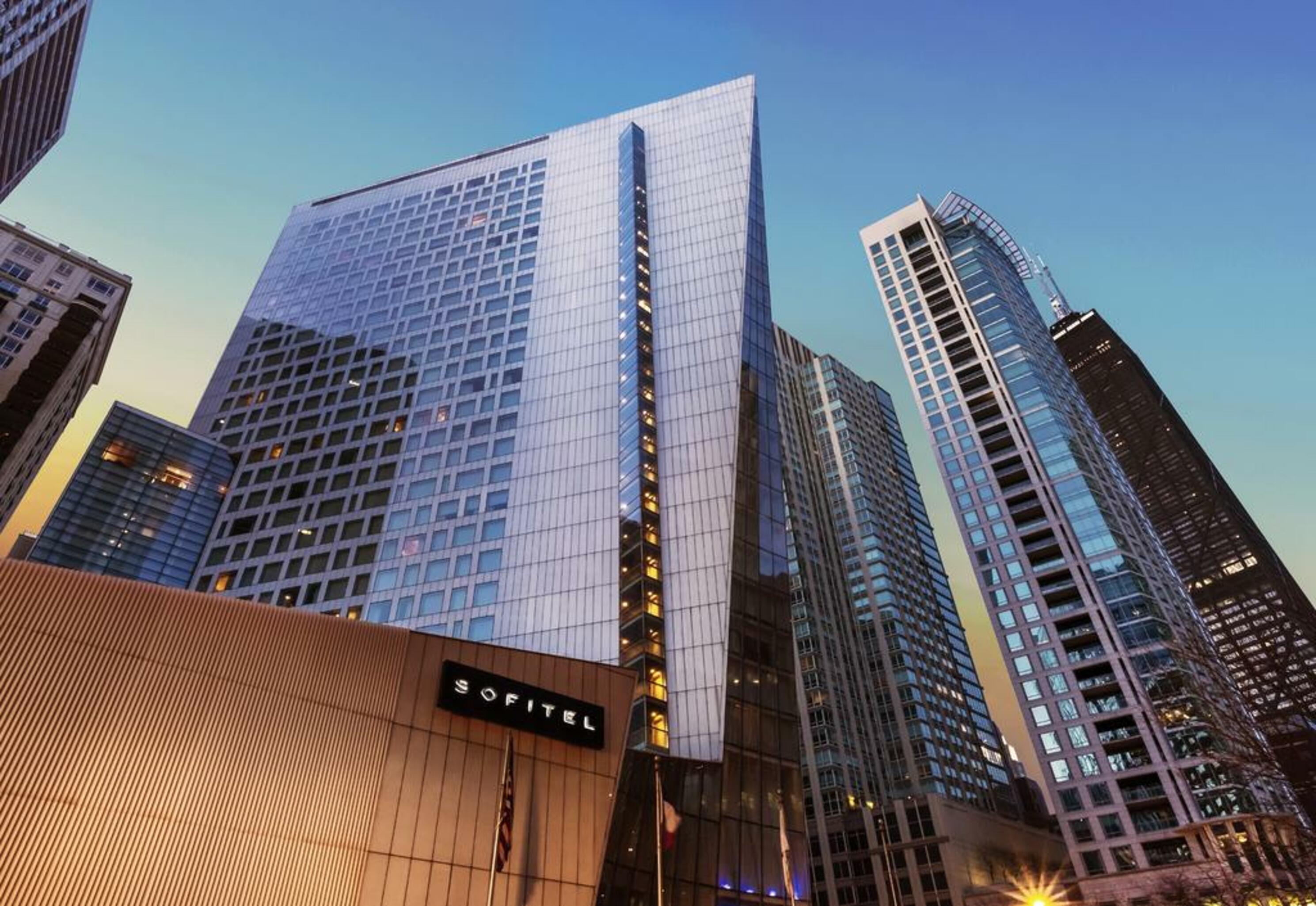 Sofitel Chicago Magnificent Mile Ξενοδοχείο Εξωτερικό φωτογραφία The hotel in 2014