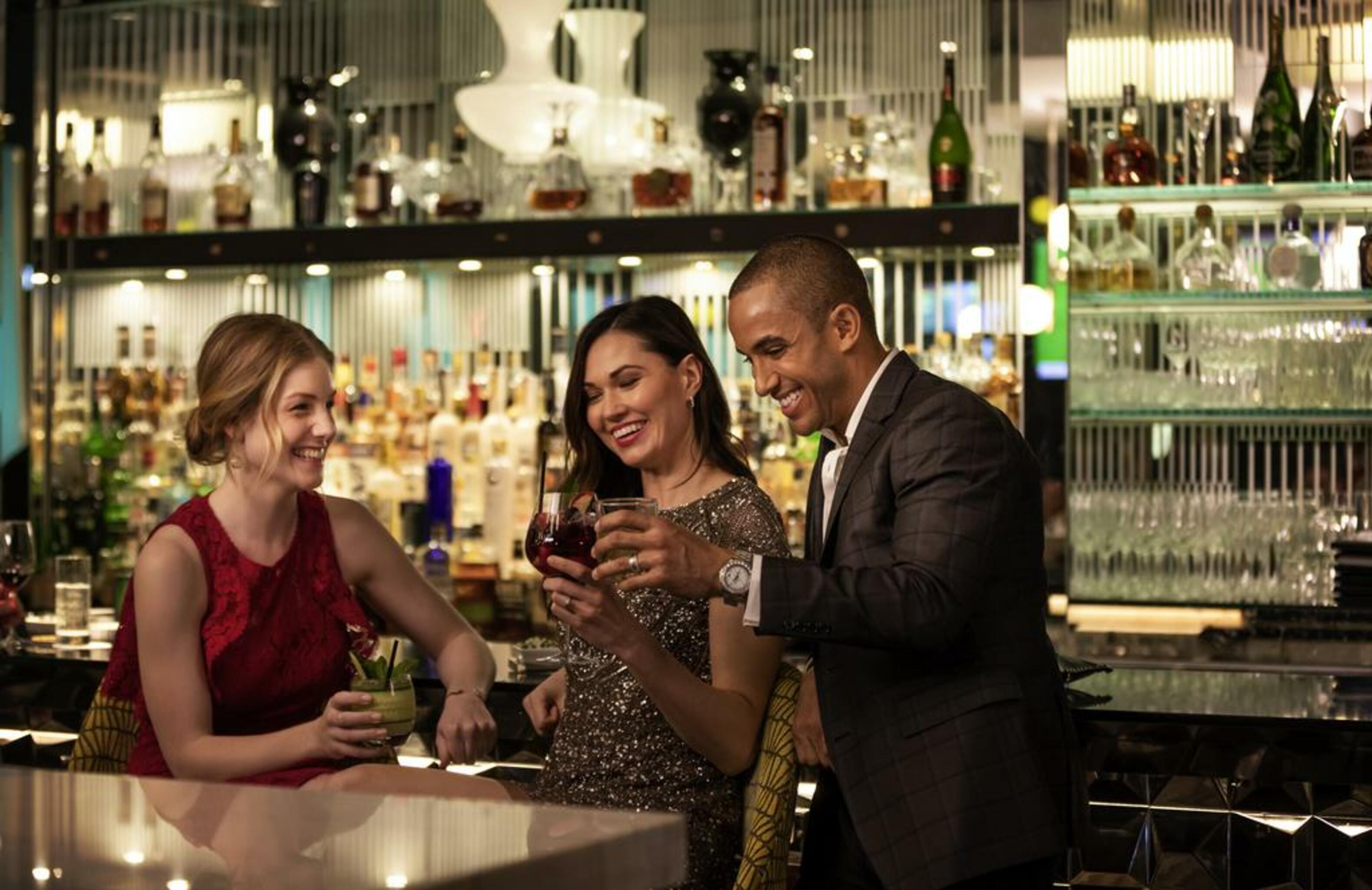 Sofitel Chicago Magnificent Mile Ξενοδοχείο Εξωτερικό φωτογραφία The bar at the Ritz-Carlton, Tysons Corner
